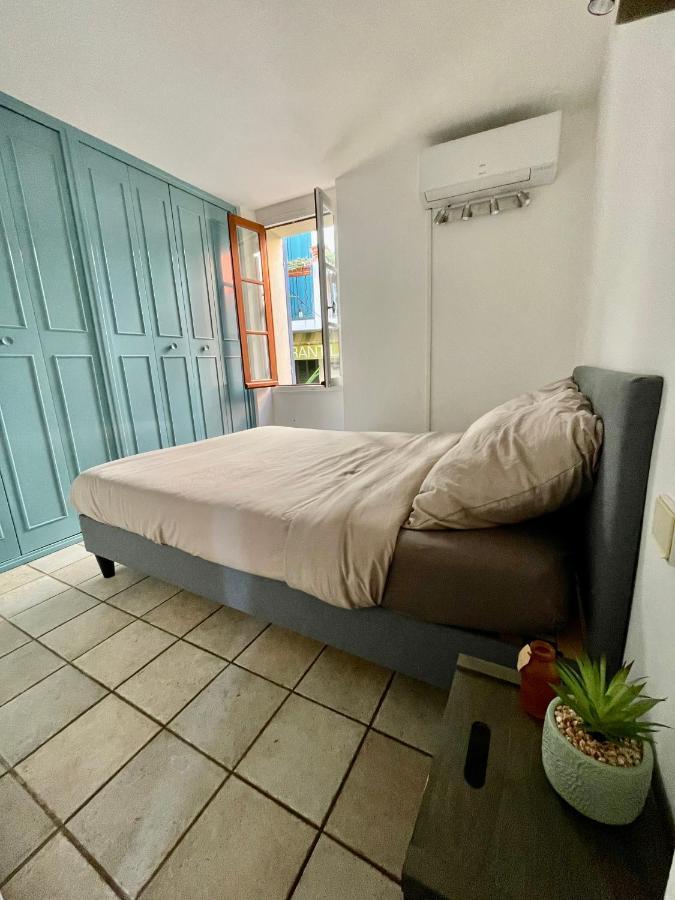 T2 Rue Pietonne Le Lavandou Climatise Exterior foto